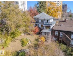 Great room - 9910 115 St Nw, Edmonton, AB T5K1S7 Photo 9