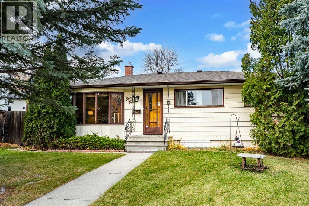 31 Hendon Place NW, Calgary, Alberta, T2K2A2