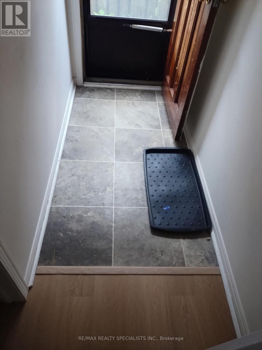 1618 Corkstone Unit (MAIN FLR) photo 4