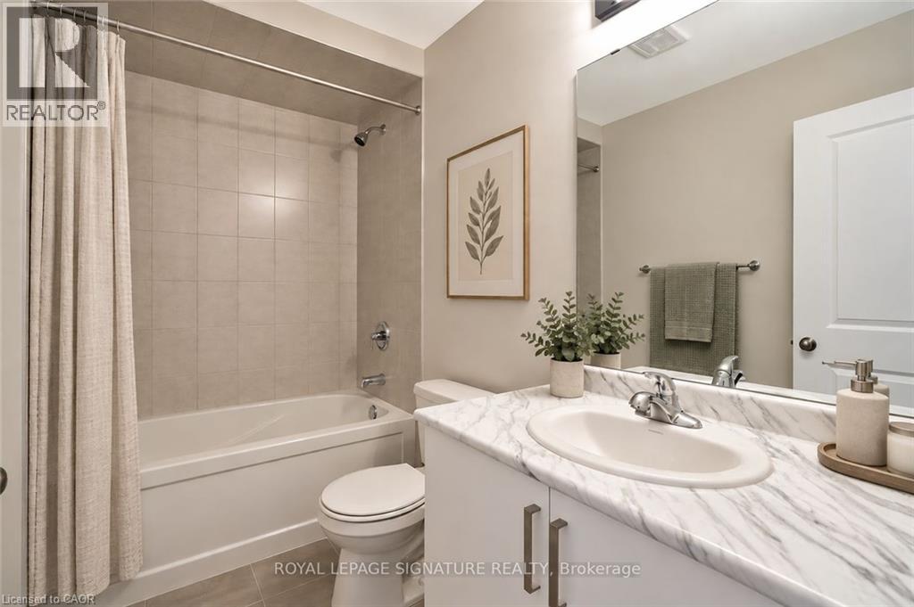 119 PINOT Crescent Unit# 35, Hamilton — photo 5