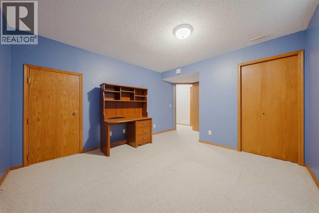 47 Hawkside Close NW photo 42