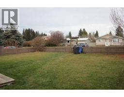 Primary Bedroom - 4839 52 Avenue, Eckville, AB T0M0X0 Photo 7