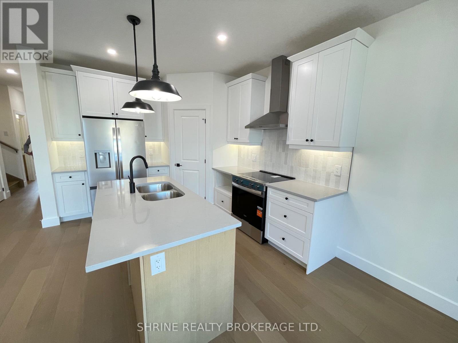 24 - 147 SCOTTS AVENUE, Lucan Biddulph (Lucan) — photo 4
