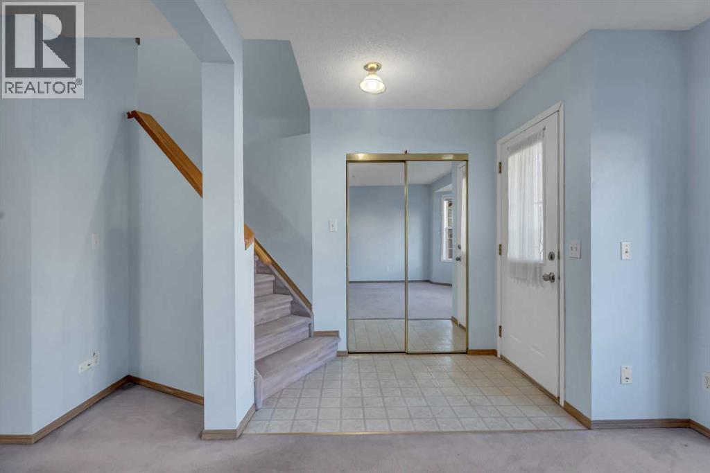 350 Arbour Grove Close NW photo 6