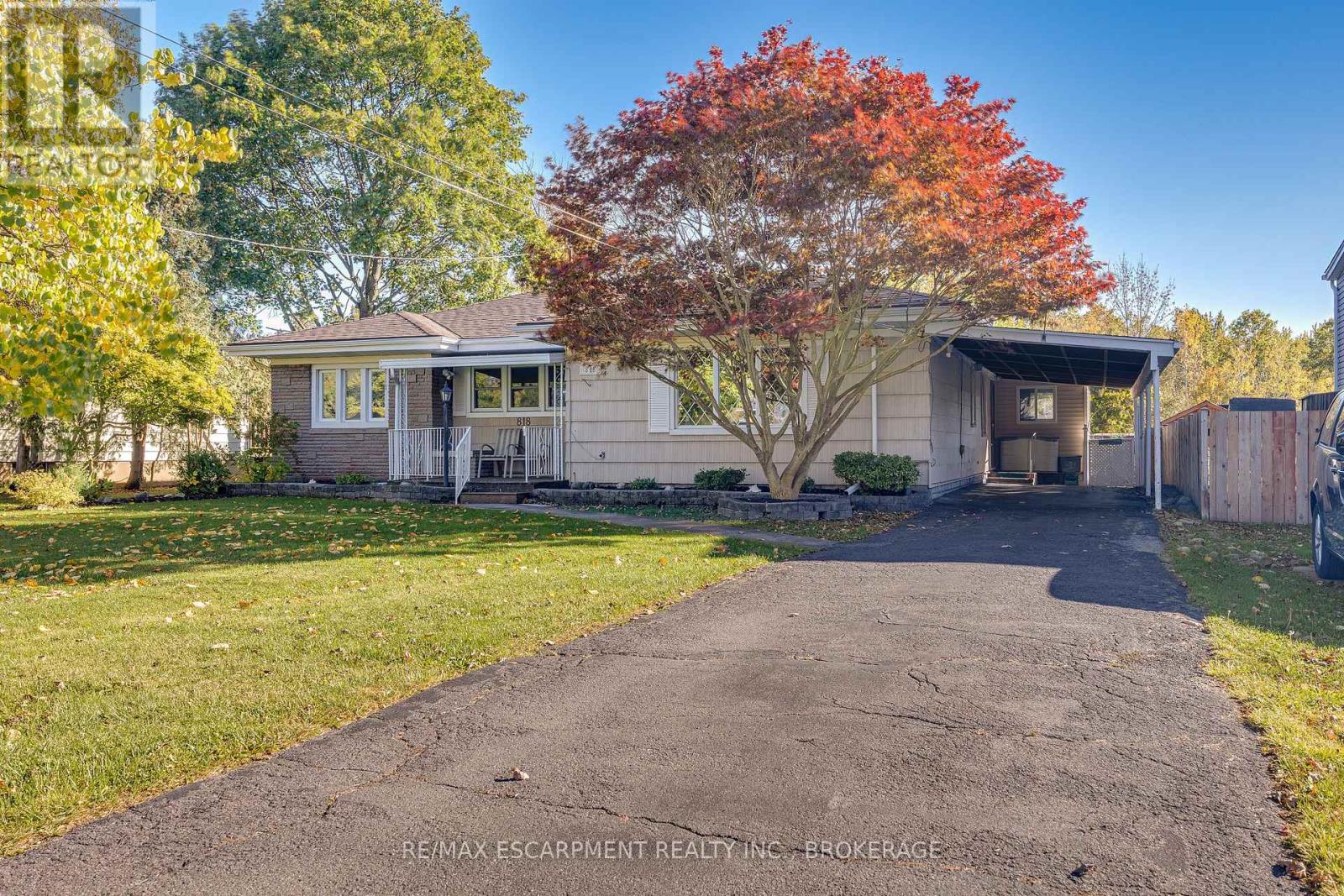 818 BROADWAY AVENUE, Welland (Coyle Creek)