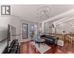 5pc Bathroom - 11 Hawkmount Heights Nw, Calgary, AB T3G3S4 Photo 13