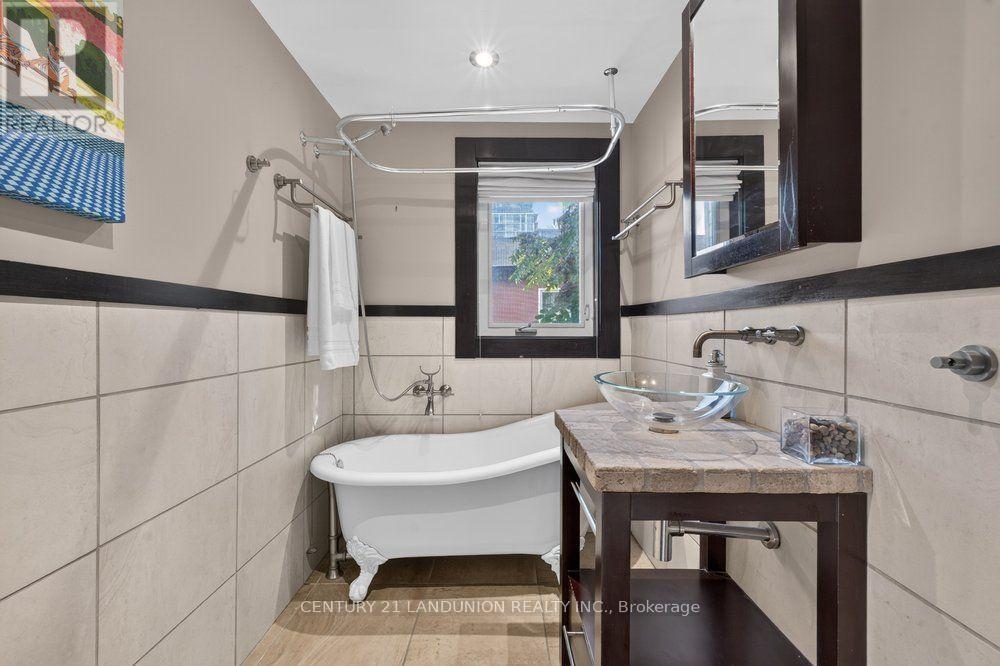 469 Richmond Street East, Toronto, ON photo 24