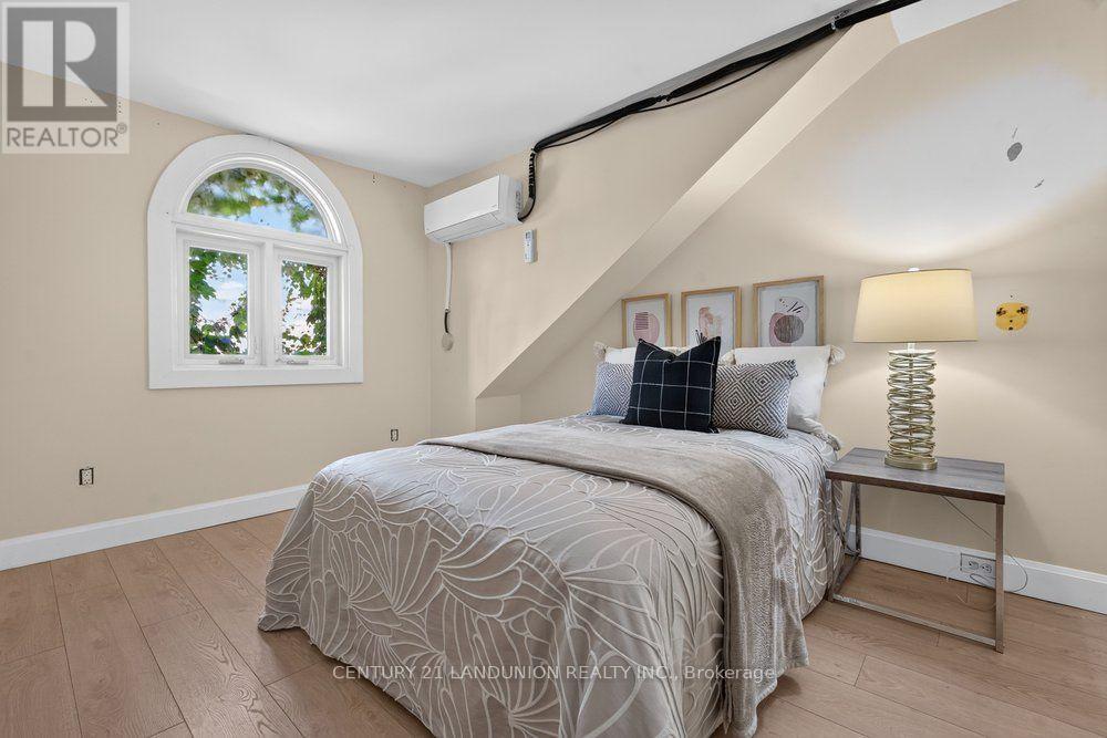 469 Richmond Street East, Toronto, ON photo 36