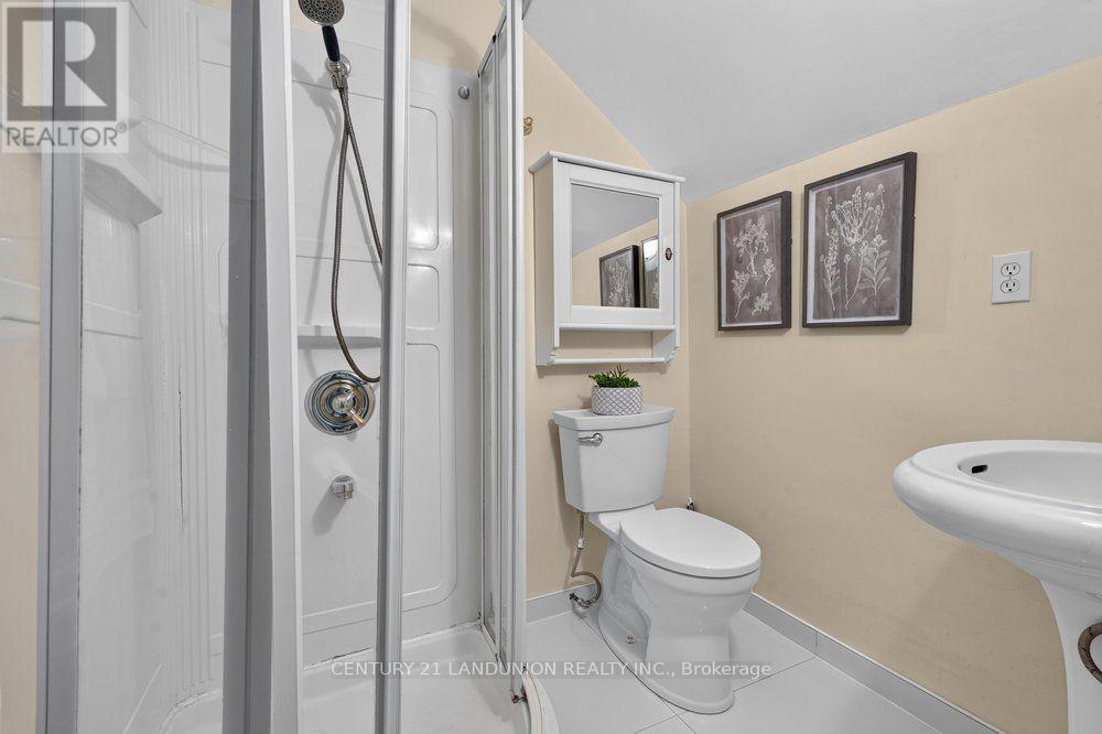 469 Richmond Street East, Toronto, ON photo 38