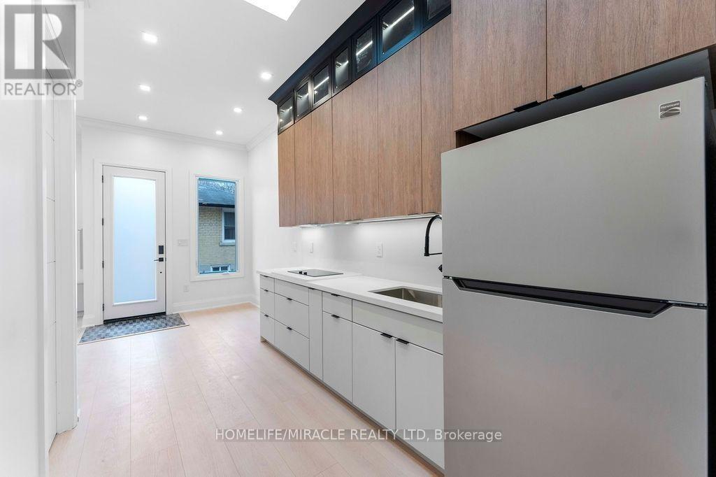 GARDEN SUITE - 22 ROSSANDER COURT, Toronto (Bendale) — photo 2