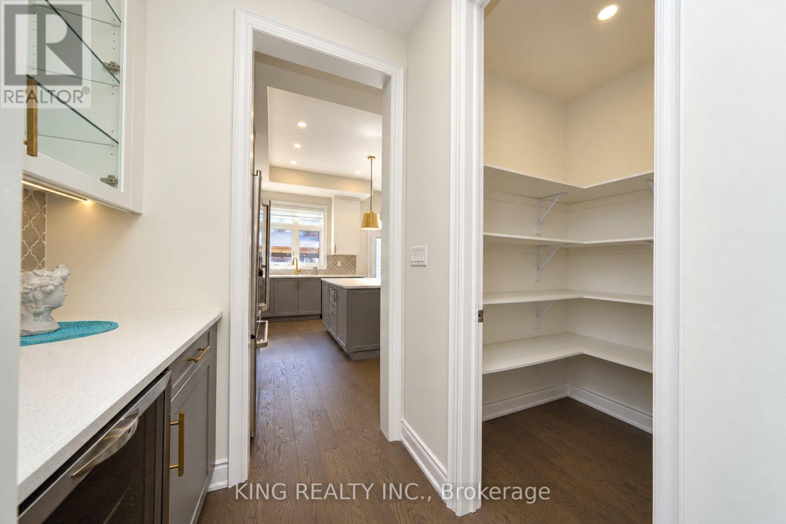 2359 Irene Crescent, Oakville, ON photo 15