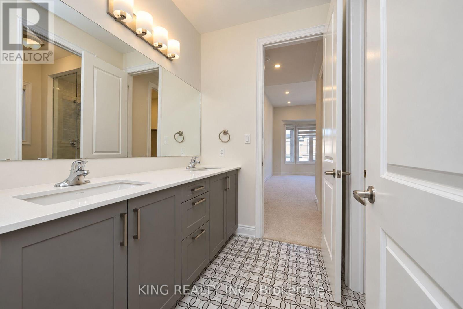 2359 Irene Crescent, Oakville, ON photo 25