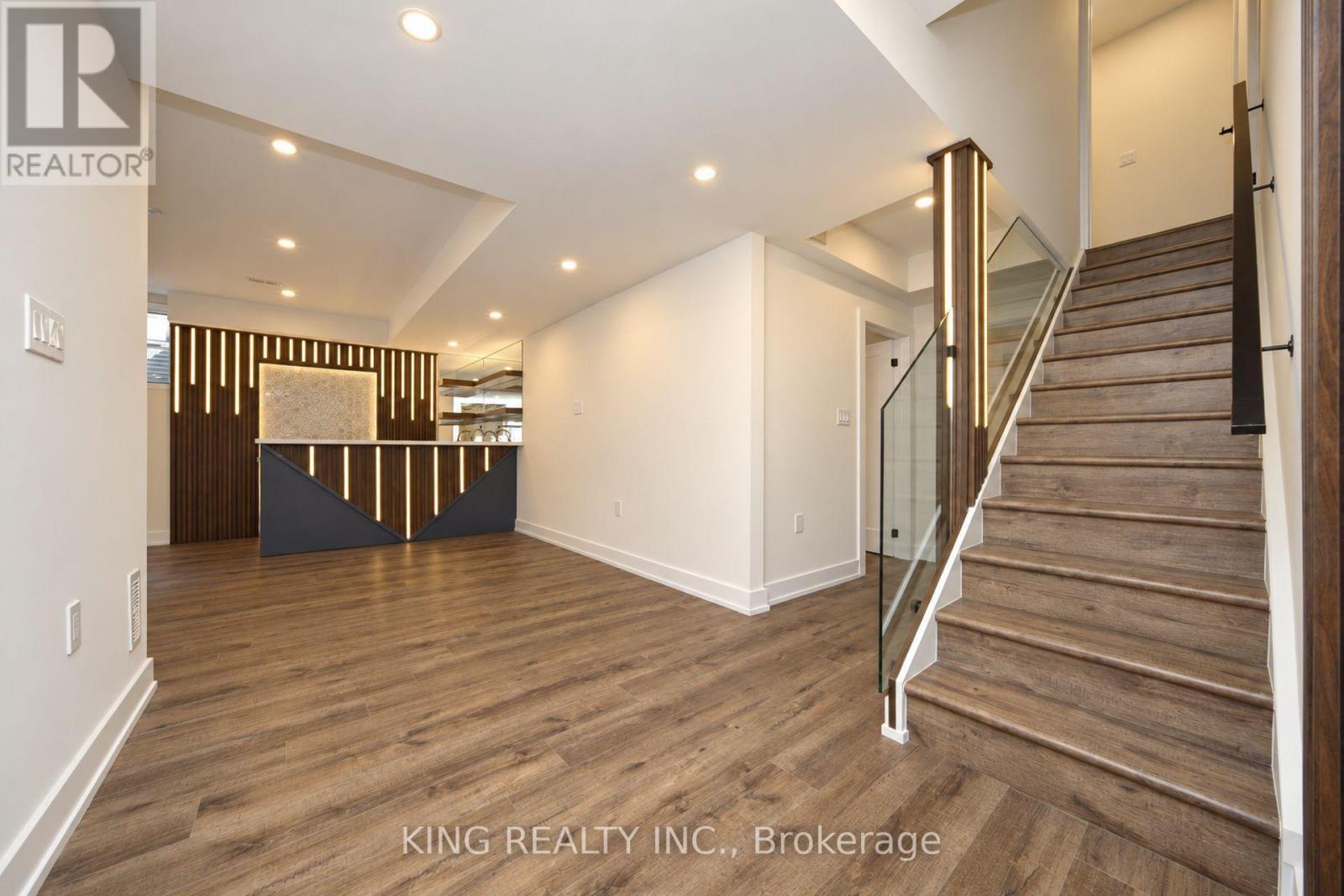 2359 Irene Crescent, Oakville, ON photo 32