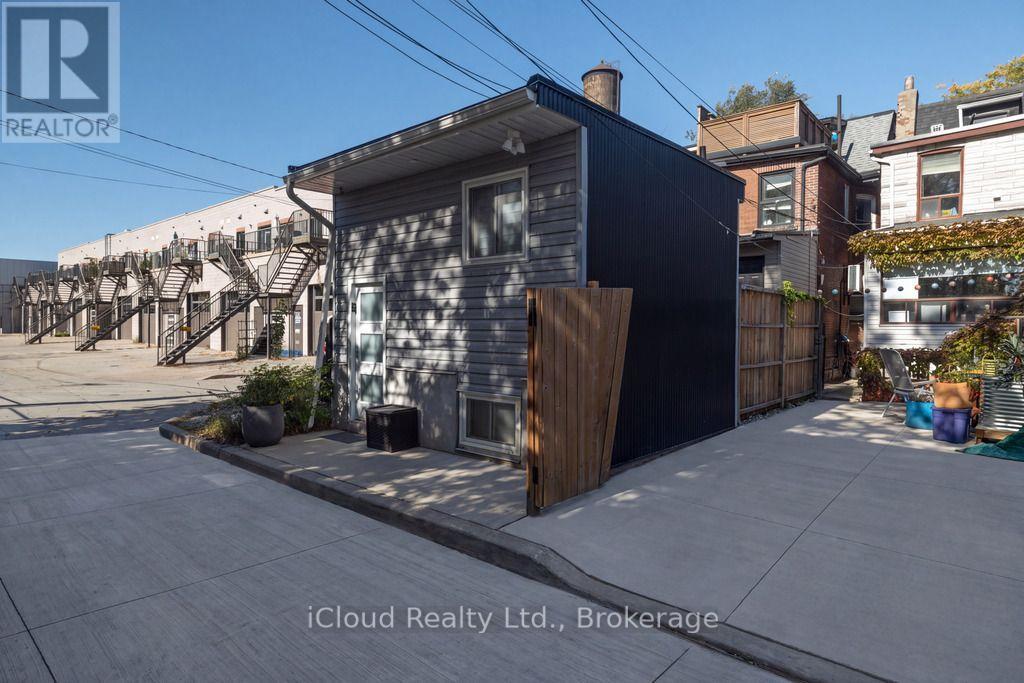 225 WALLACE AVENUE, Toronto (Dovercourt-Wallace Emerson-Junction) — photo 2