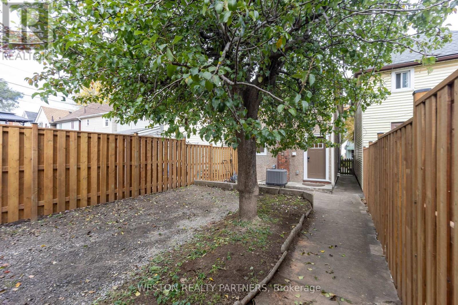 62 Francis Street, Hamilton, ON photo 39