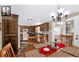 108 Route 628, photo 15