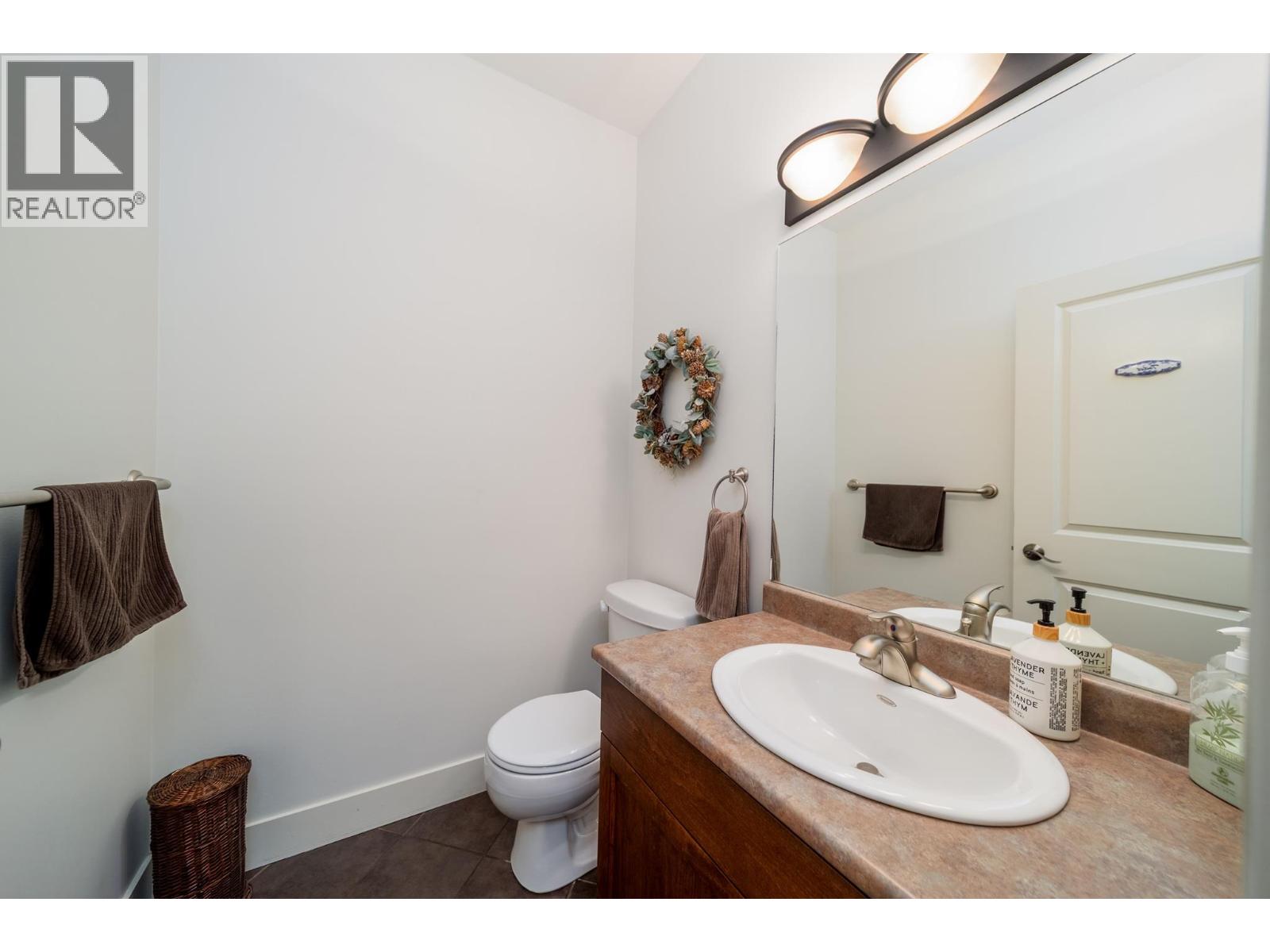 220 Terrace Hill Place, Kelowna