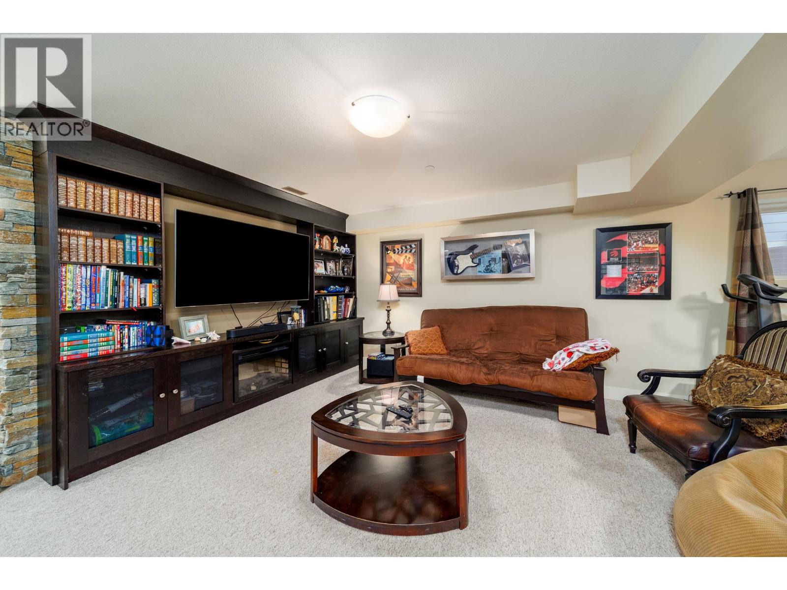 220 Terrace Hill Place, Kelowna