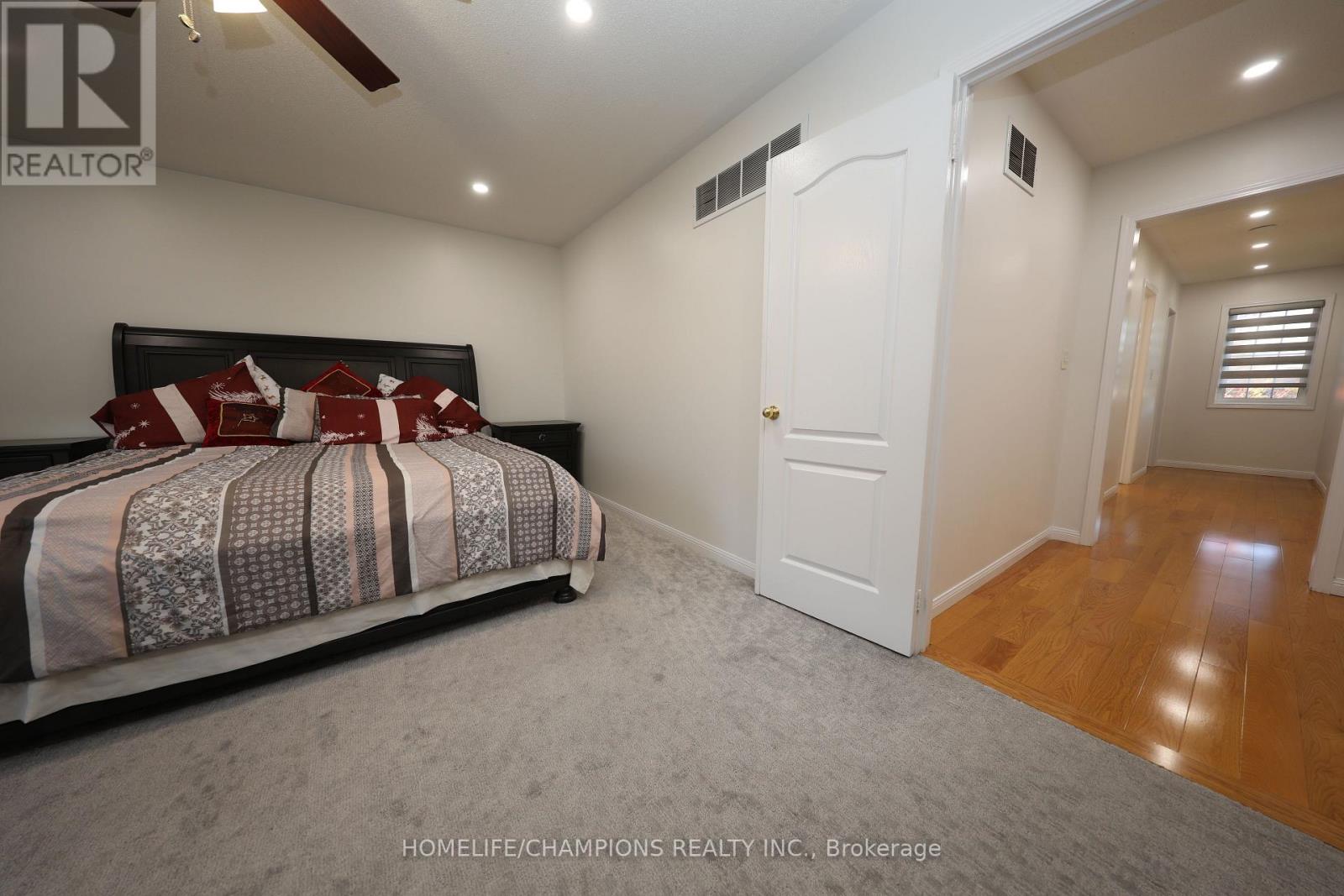 38 Bobolink Avenue, Toronto, ON photo 15