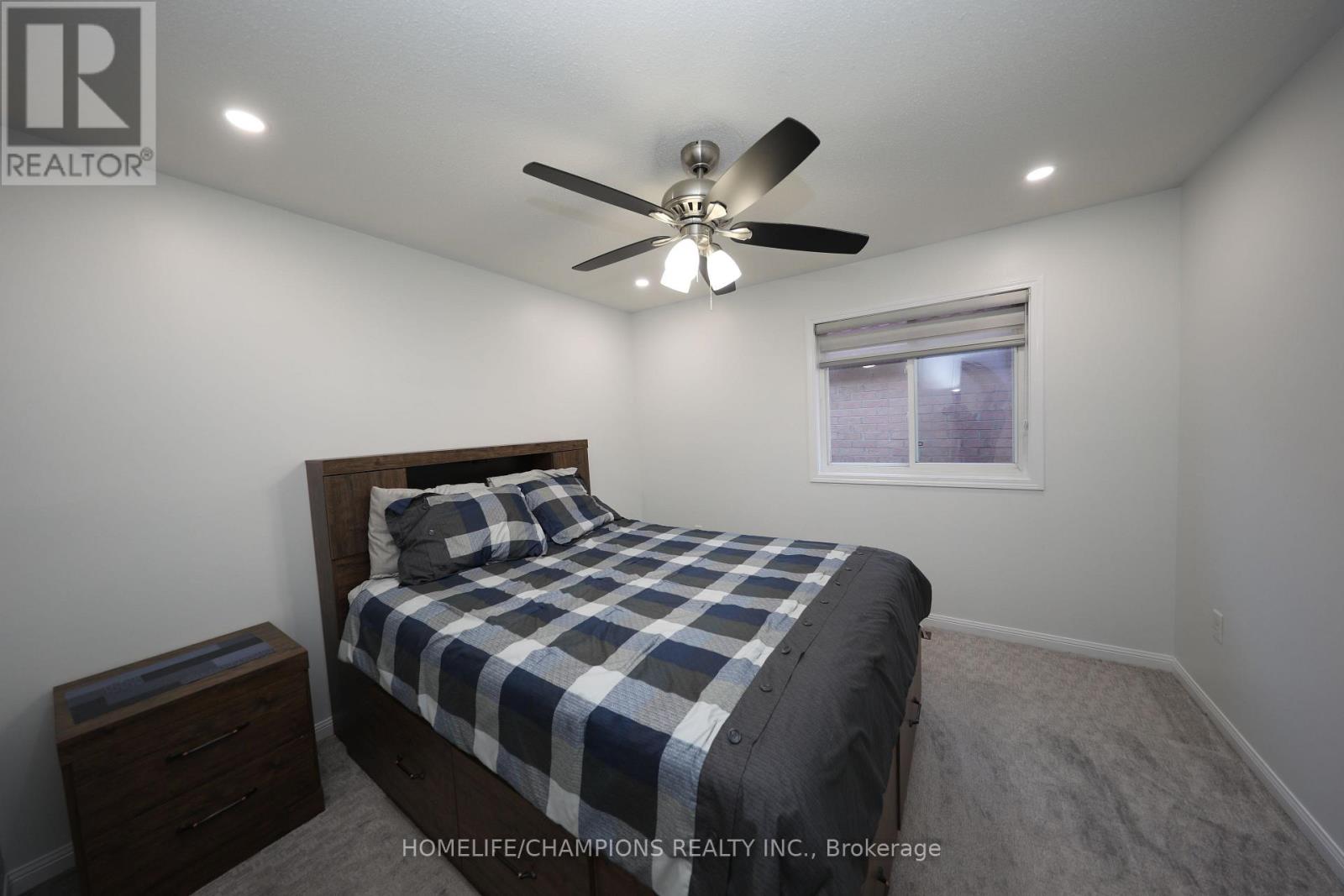 38 Bobolink Avenue, Toronto, ON photo 19