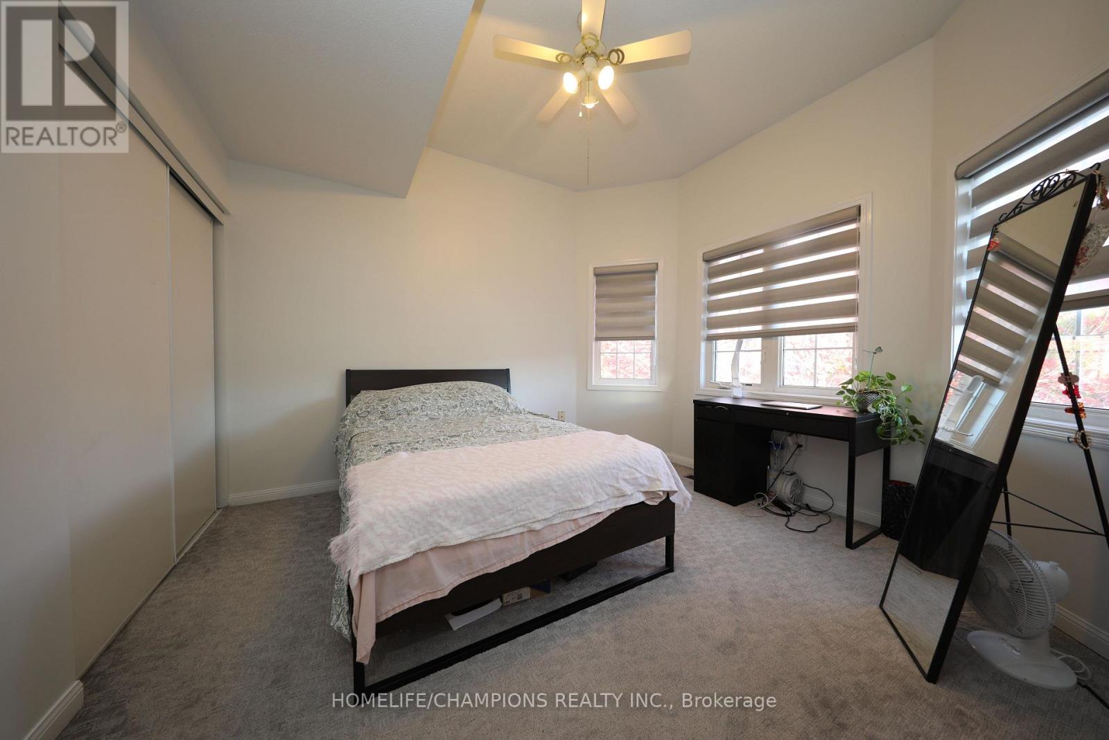 38 Bobolink Avenue, Toronto, ON photo 22