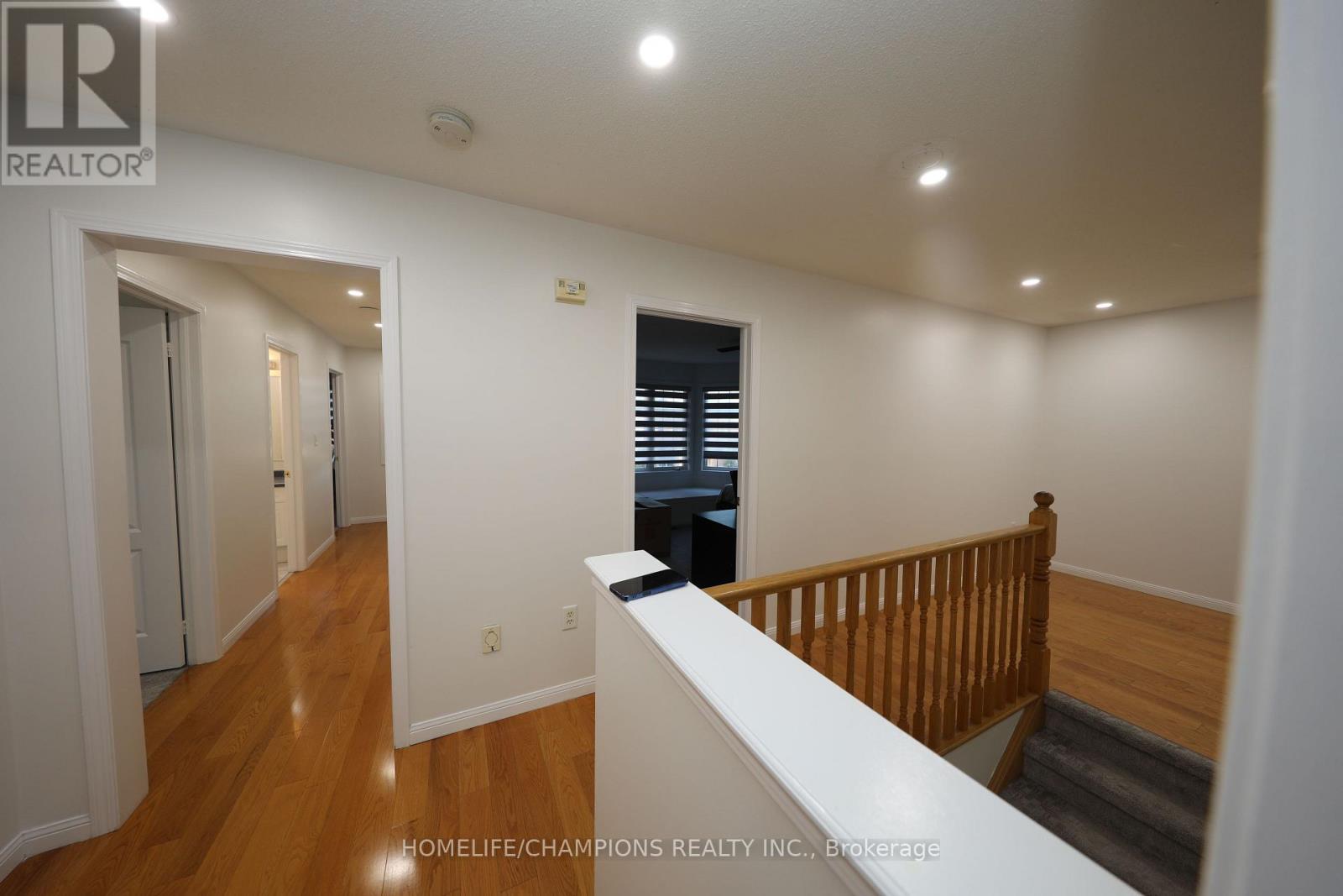 38 Bobolink Avenue, Toronto, ON photo 24