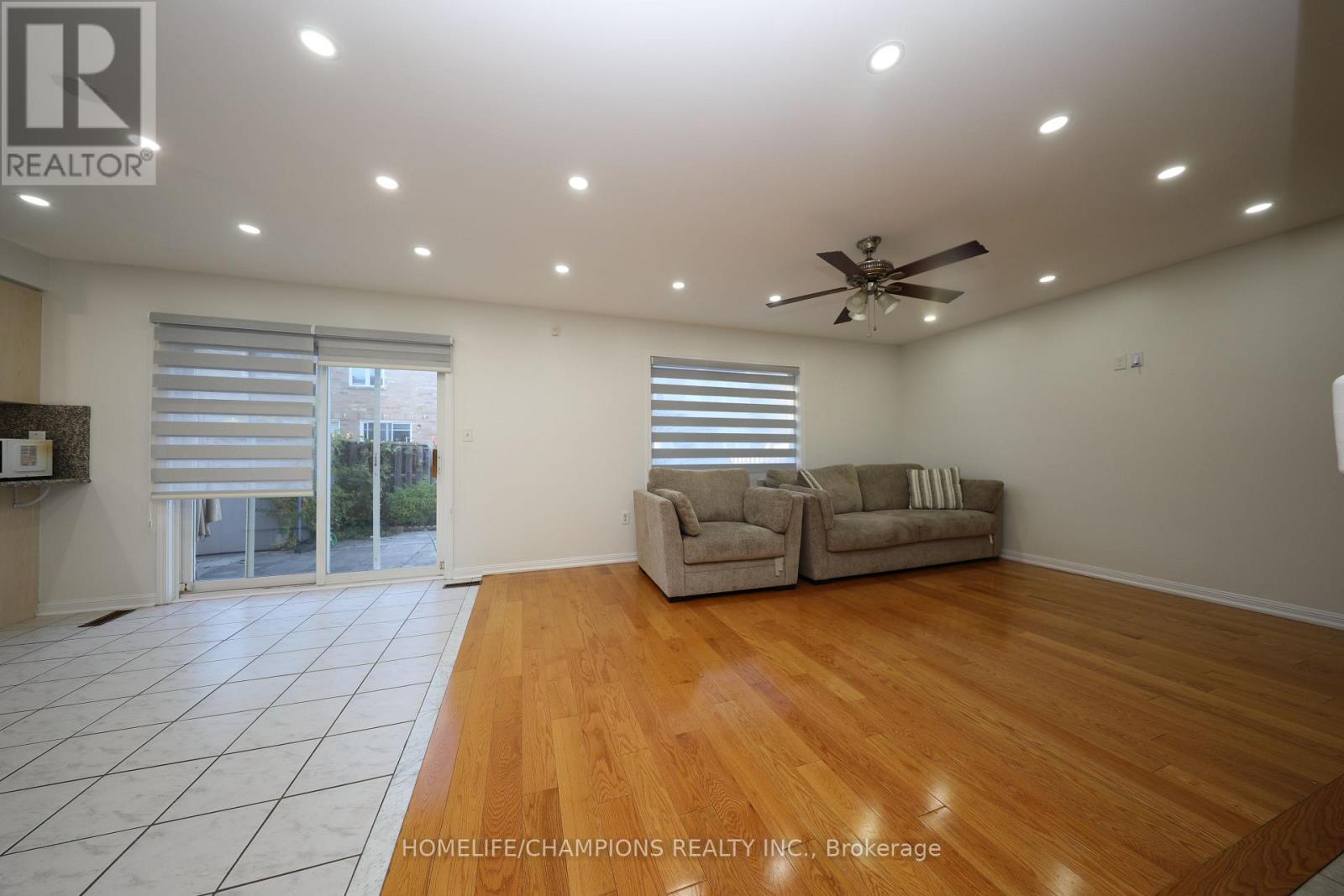 38 Bobolink Avenue, Toronto, ON photo 3