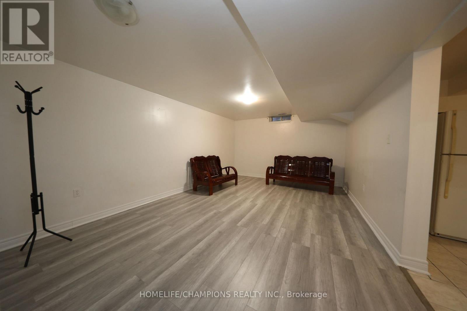 38 Bobolink Avenue, Toronto, ON photo 30