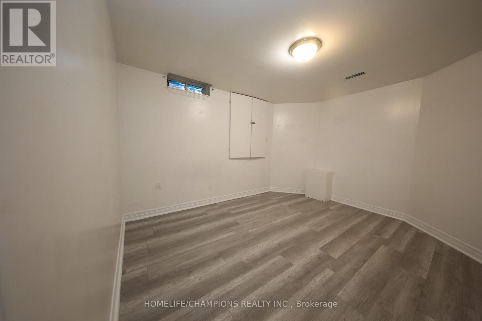38 Bobolink Avenue, Toronto, ON photo 37