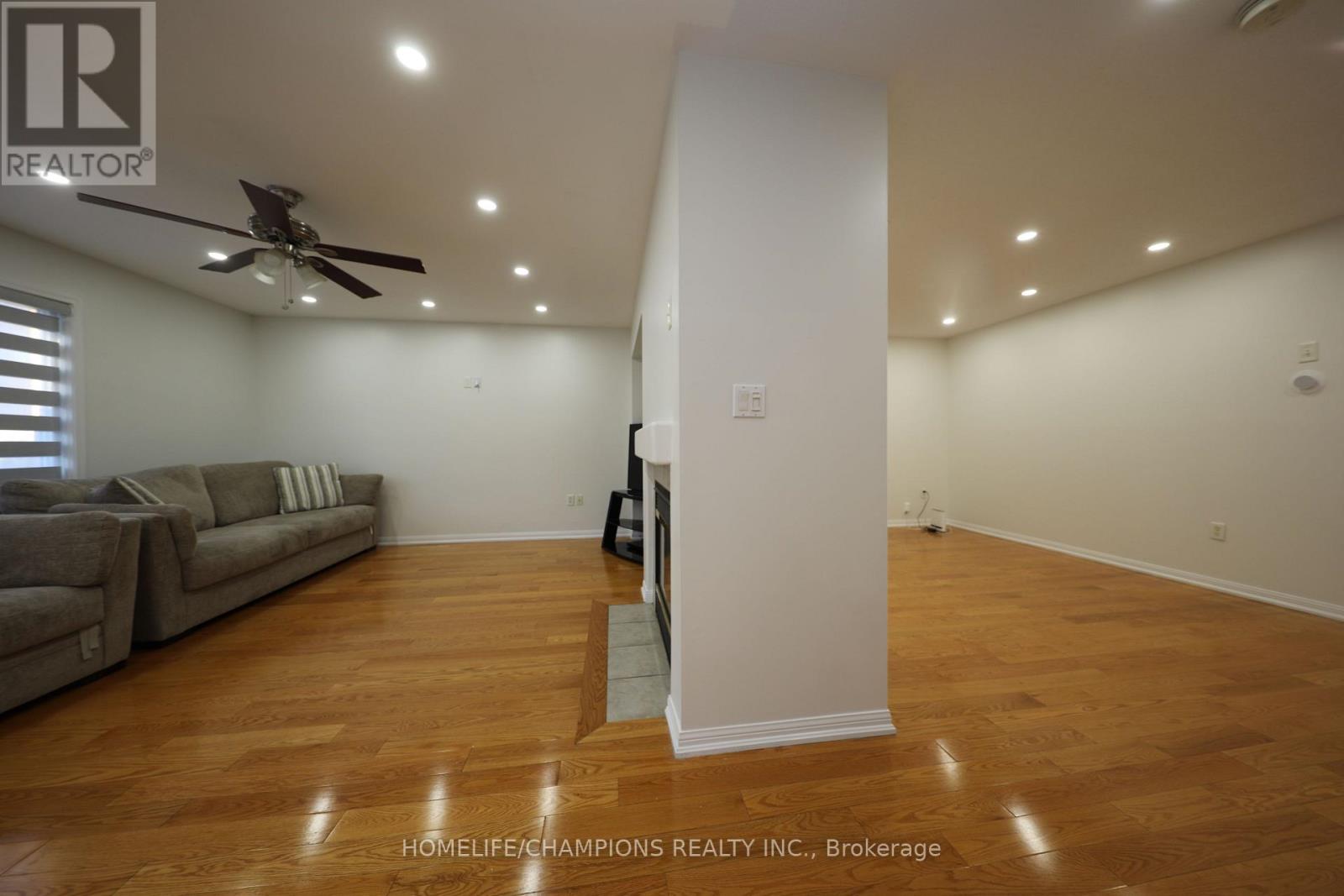 38 Bobolink Avenue, Toronto, ON photo 4
