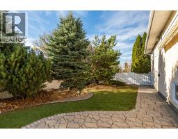 4pc Bathroom - 97 Stafford Road N, Lethbridge, AB T1H6C9 Photo 6