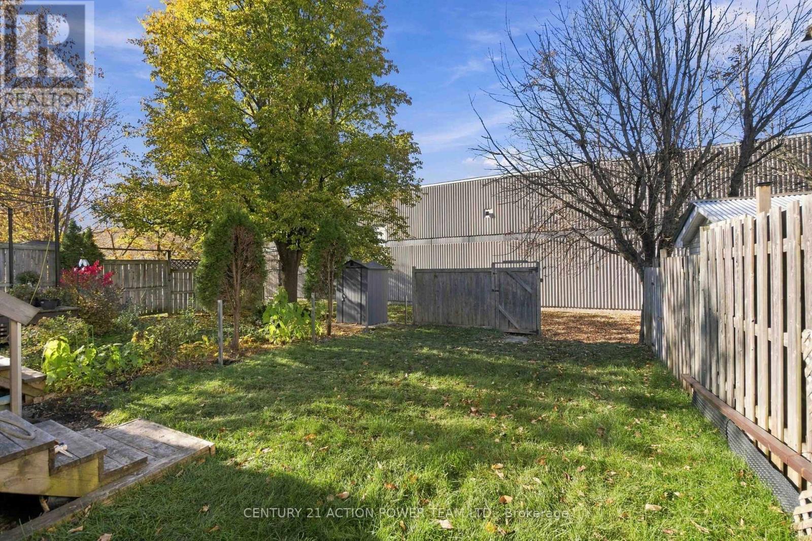 Commercial Properties for Sale in Ottawa – 605 LATOUR CRESCENT – By Peter Sagos - Image 43