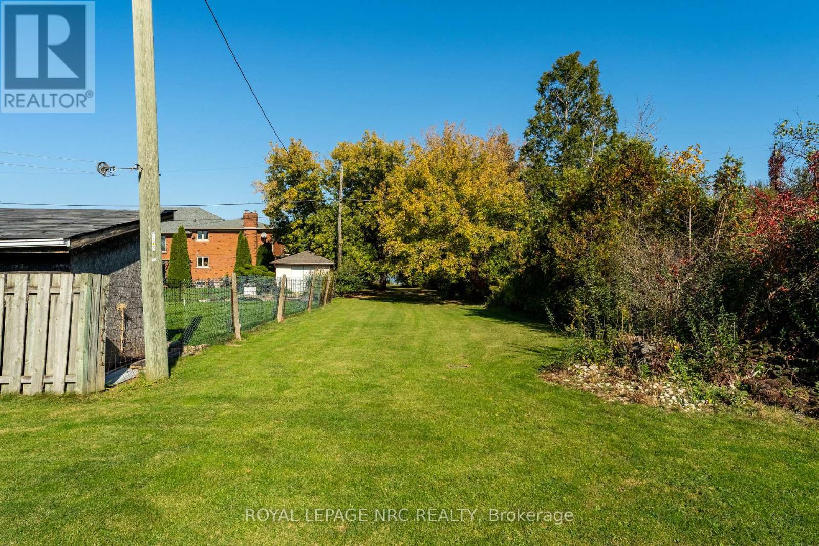 1023 North Service Road, Hamilton, ON photo 32
