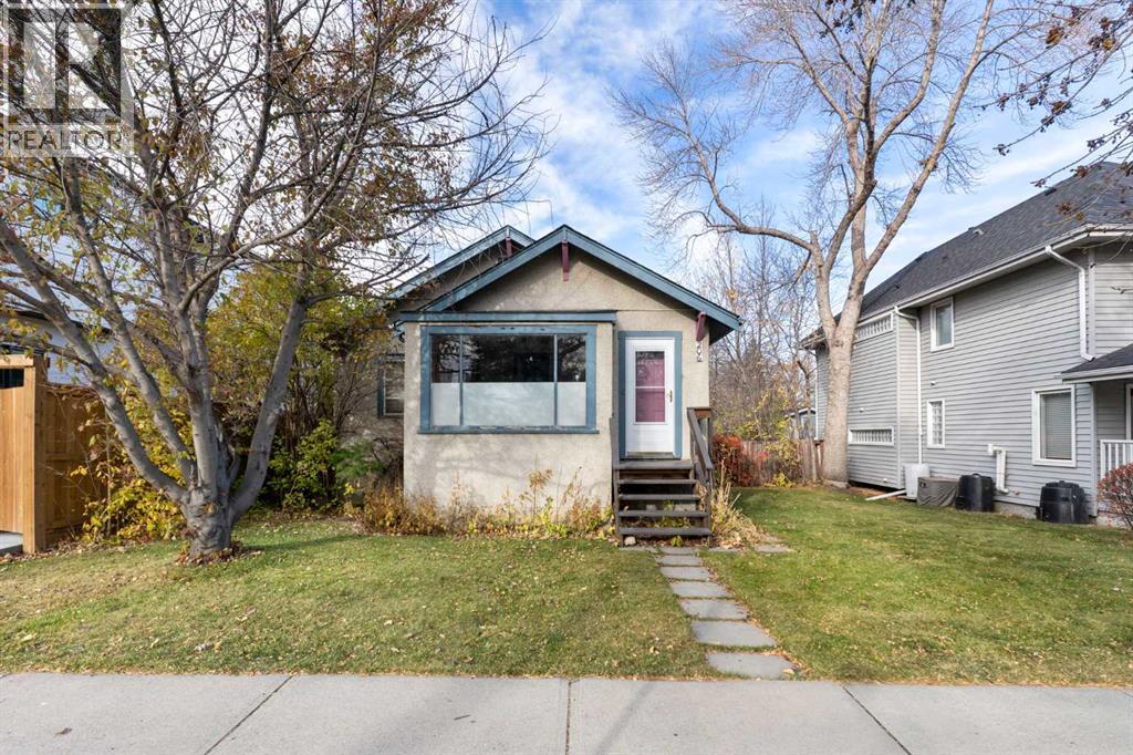 206 12 Avenue NE photo 2
