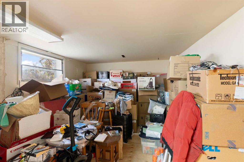 206 12 Avenue NE photo 26