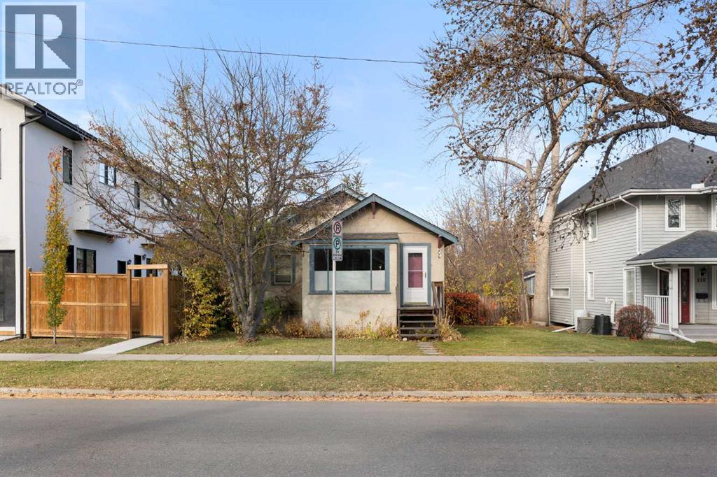 206 12 Avenue NE photo 4