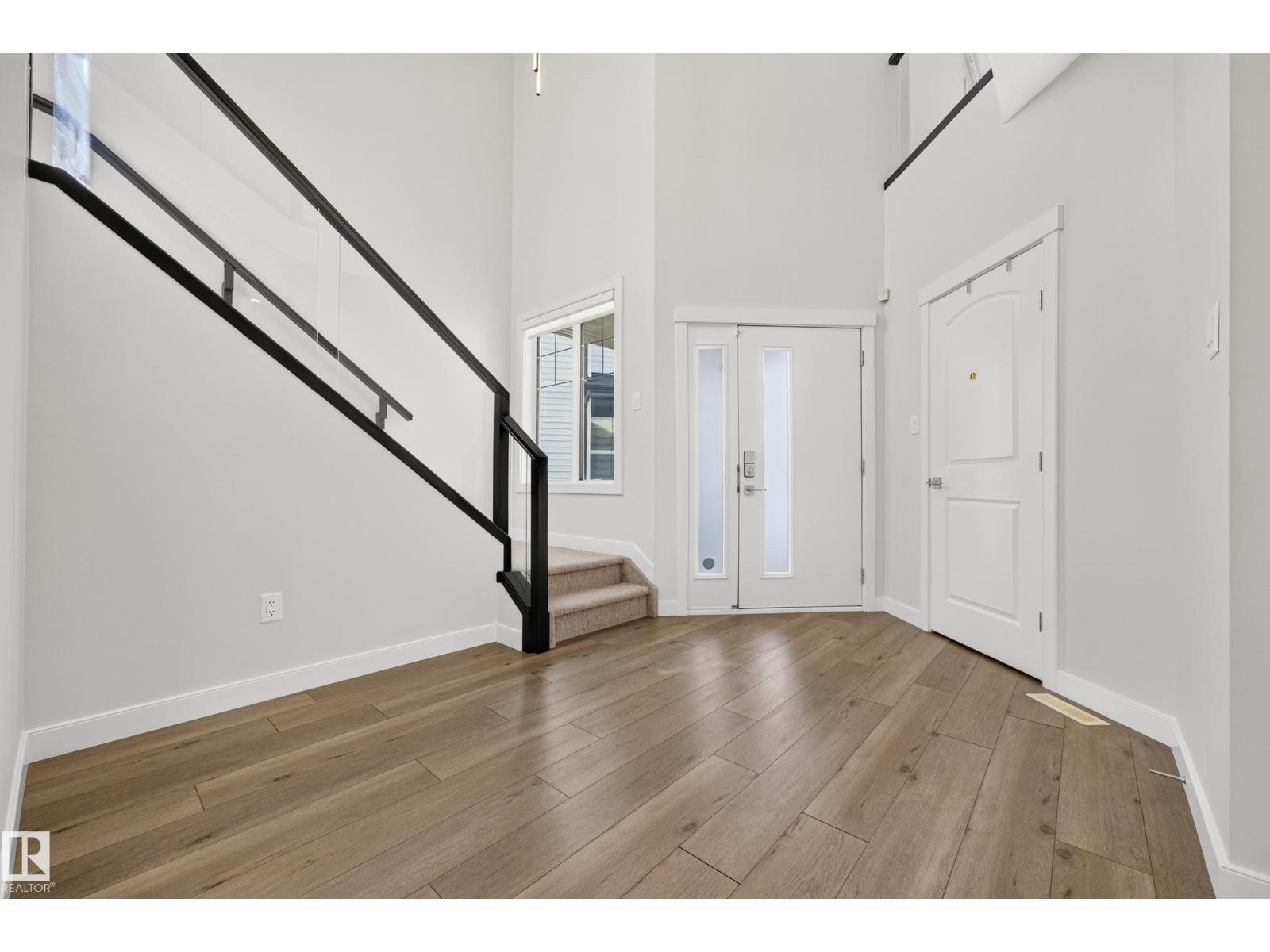 5738 CAUTLEY CR SW, Edmonton — photo 3