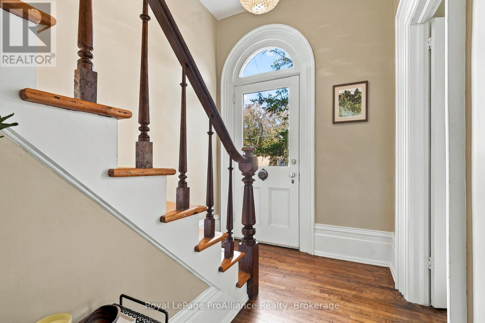 87 Bloomfield Main Street, Prince Edward County, ON photo 6