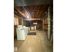 Bedroom 3 - 1923 56 St Nw, Edmonton, AB T6L1L6 Photo 7