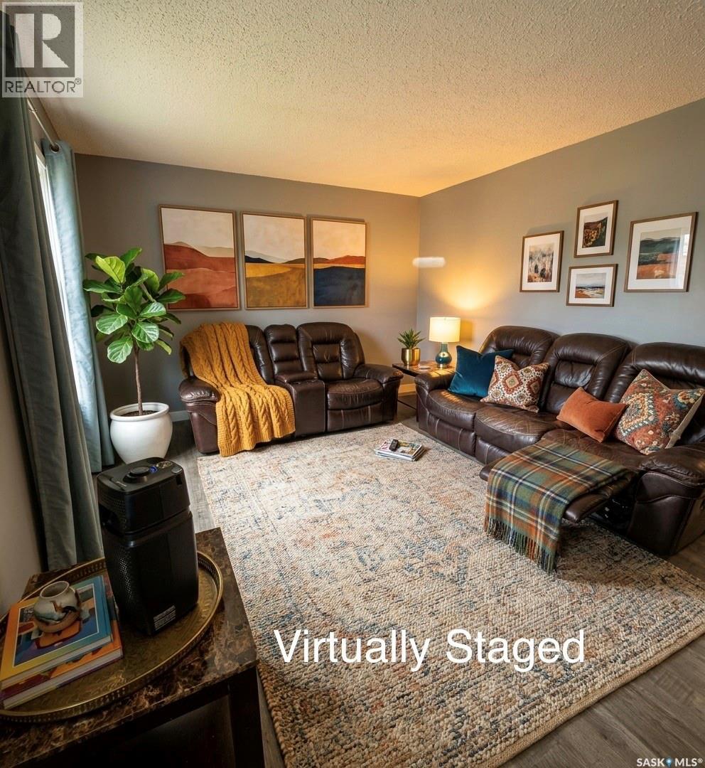 1511 Grandview STREET W photo 4
