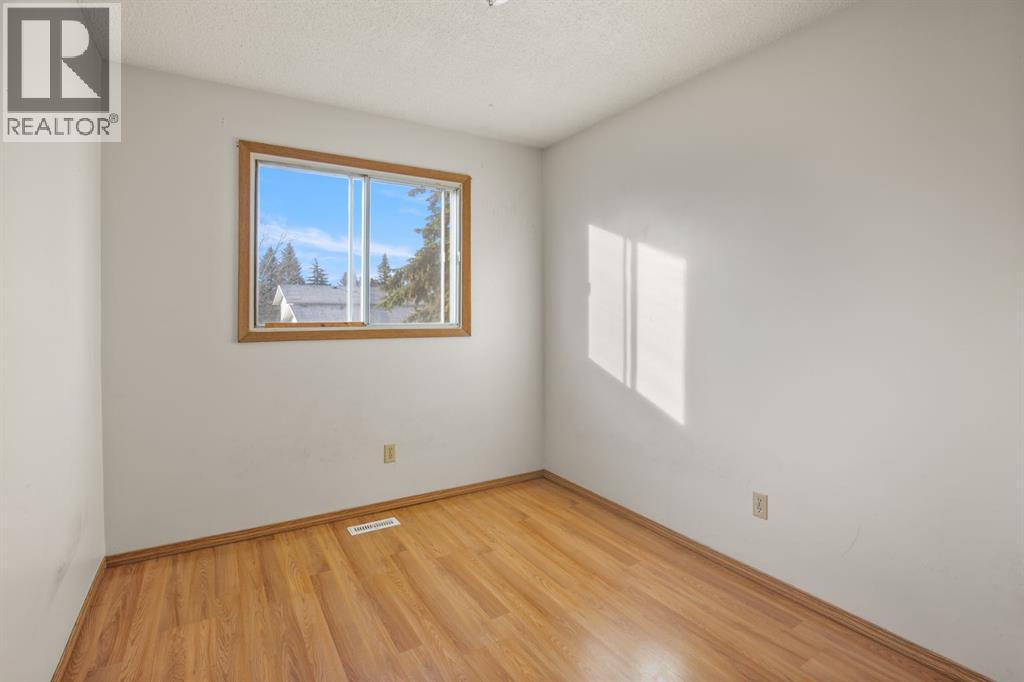 Listing photo – 271 Overdown Drive, Red Deer