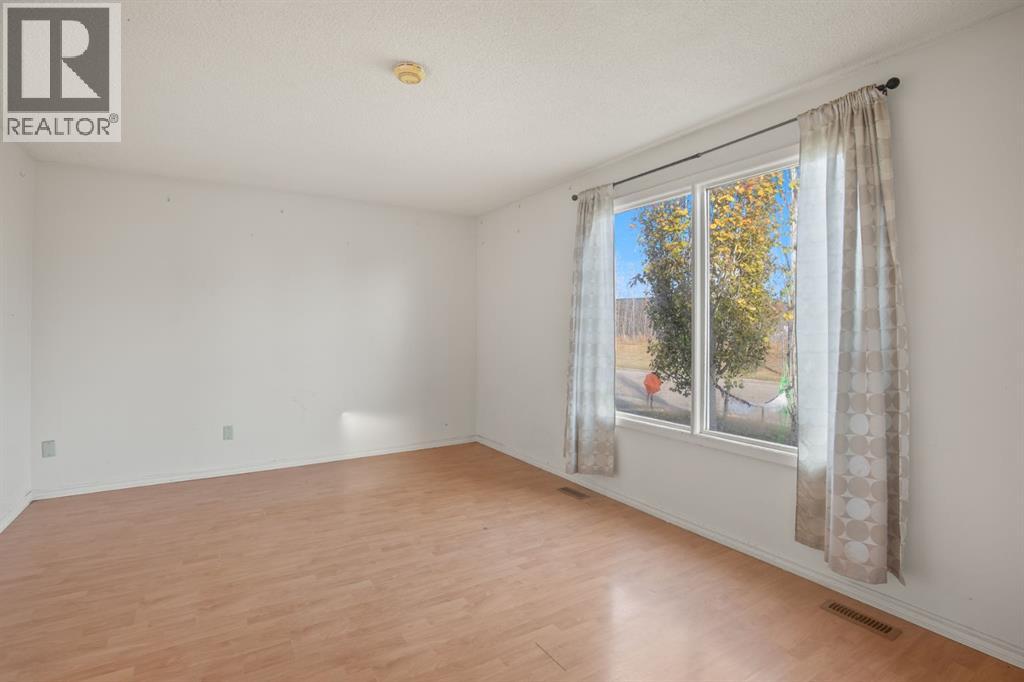 Listing photo – 271 Overdown Drive, Red Deer