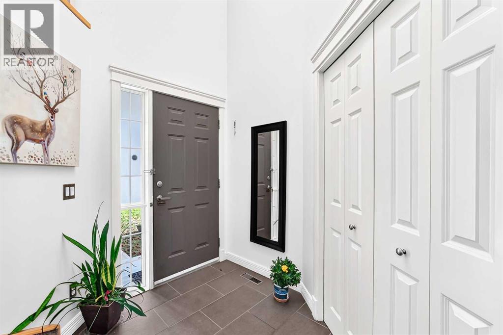 25 Discovery Ridge Hill SW photo 5