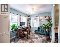 Dining room - 501, 37543 England Way, Rural Red Deer County, AB T4S2C3 Photo 6