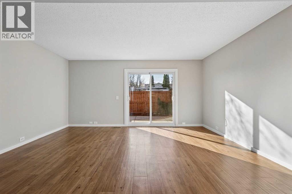 34, 330 Canterbury Drive SW photo 13
