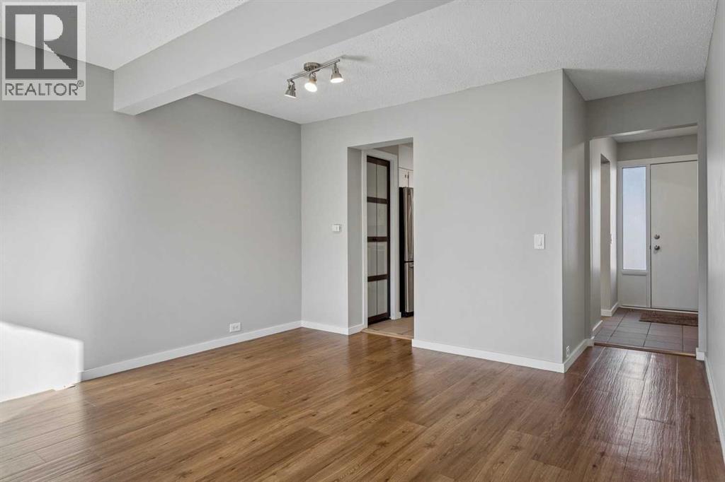 34, 330 Canterbury Drive SW photo 14