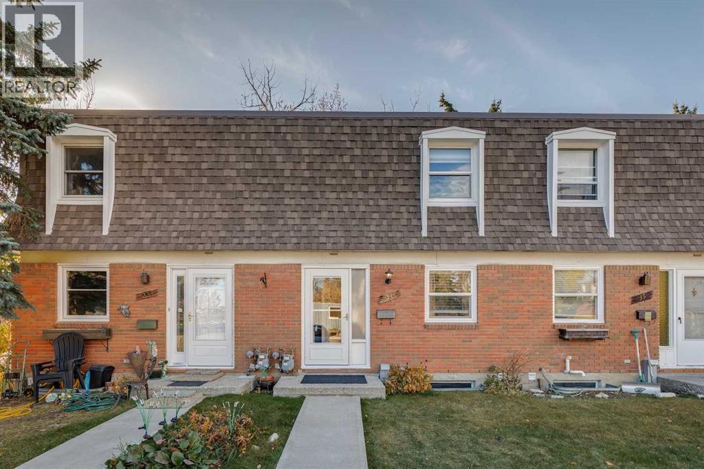 34, 330 Canterbury Drive SW