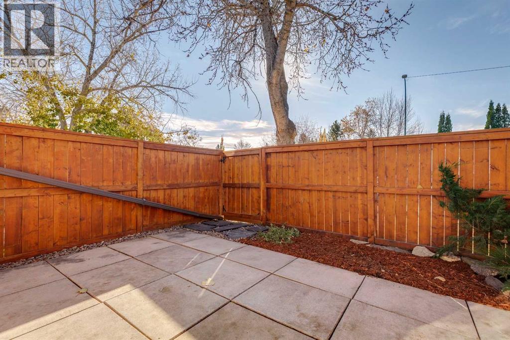 34, 330 Canterbury Drive SW photo 28