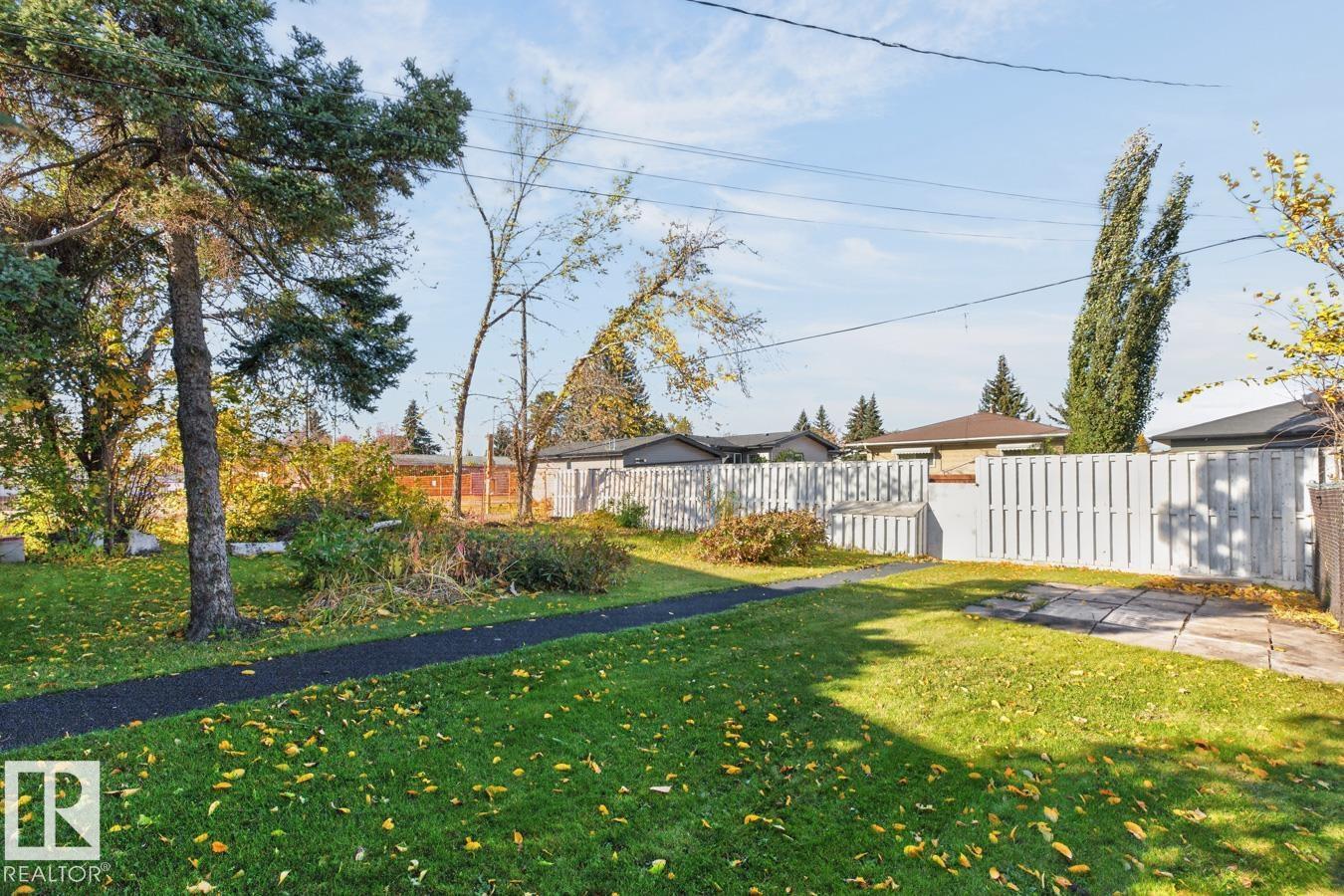 7016 86 AV NW, Edmonton — photo 19