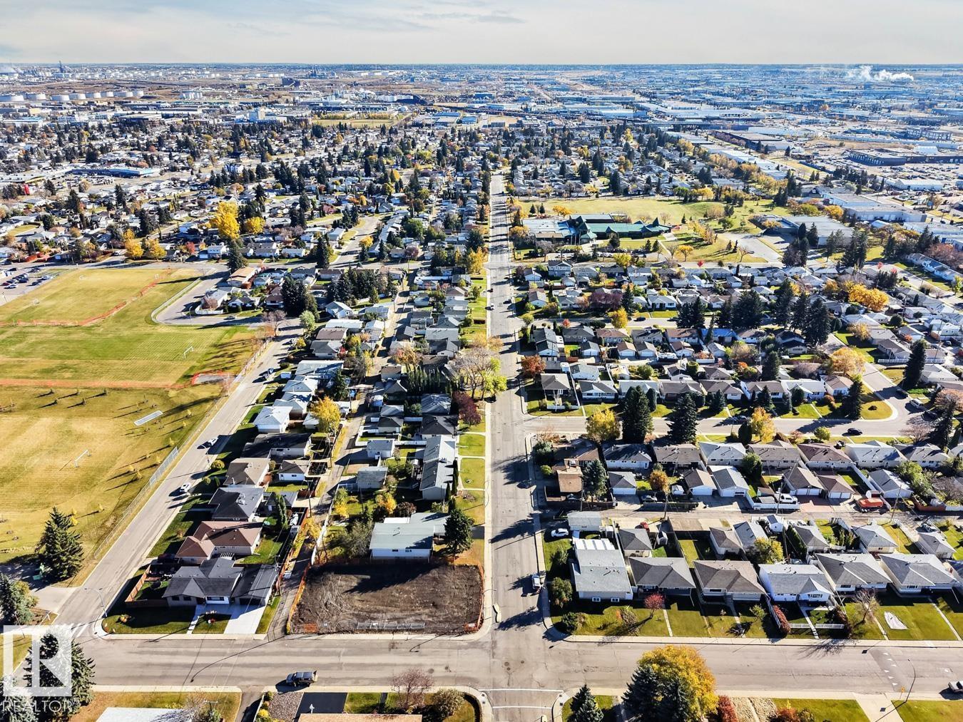7016 86 AV NW, Edmonton — photo 36